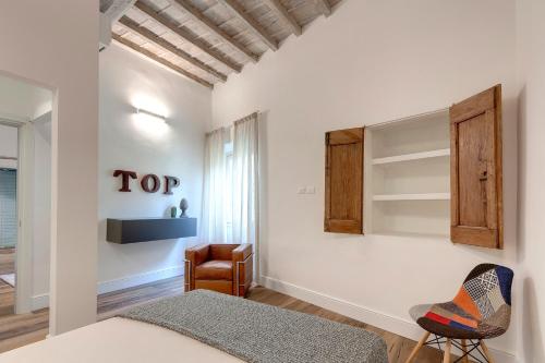 Il Moro Apartment by Mamo Florence