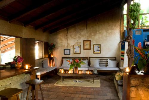 Coin salon dans l'établissement Hotel Hacienda San Lucas