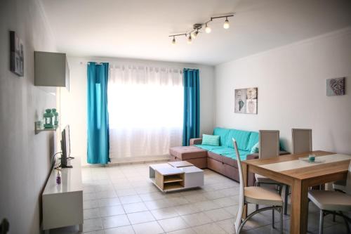Beach View Apartment