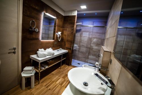 Bilik mandi di Hotel Terre Dei Salici