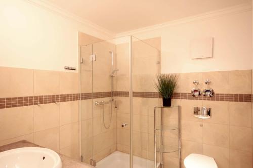 Koupelna v ubytování Villa Daphne & Danae by Rujana