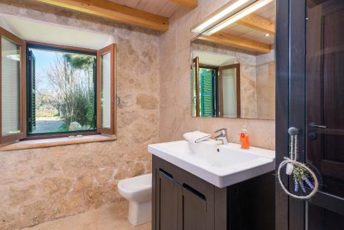 Koupelna v ubytování Villa SON PALANCA