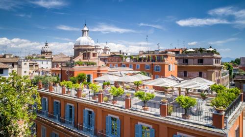 a view of the city from a building at Hotel Ponte Sisto in Rome