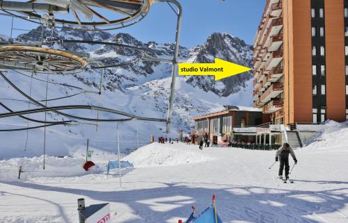 Το Studio pied de pistes avec place de parking privé extérieure LA MONGIE TOURMALET - Pic du midi τον χειμώνα