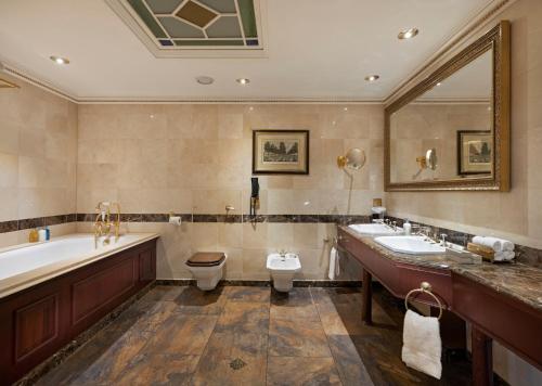 Hyatt Regency London - The Churchill photo 85