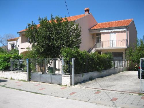 Tihi Apartman