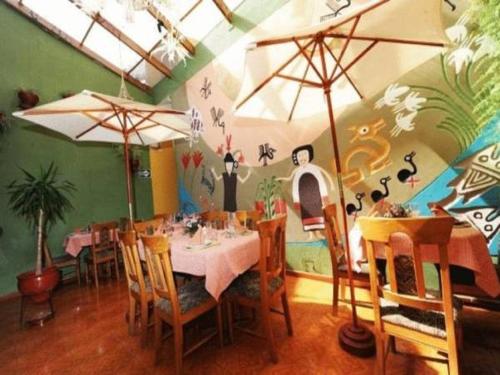 Eureka San Blas tesisinde bir restoran veya yemek mekanı