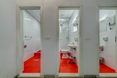 Koupelna v ubytování Adriatic Hostel - Youth Only