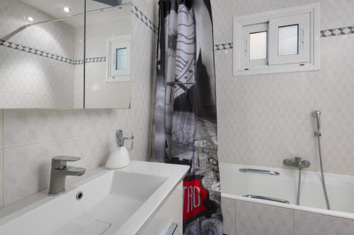Phòng tắm tại S&A Amazing Sea View Apartment