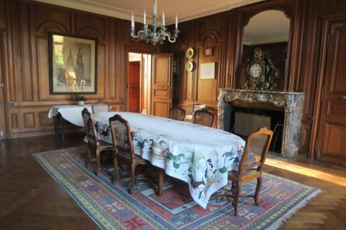 Gambar di galeri bagi Château de Vitry-la-Ville di Vitry-la-Ville