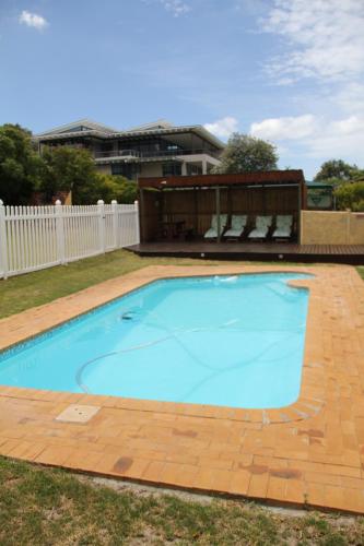Piscina a Horizon Cottages o a prop