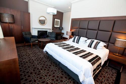 Avonmore On The Park Boutique Hotel Image
