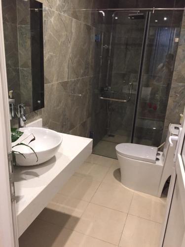 Ένα μπάνιο στο Hotel Royal
