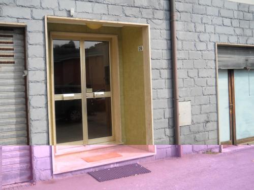 Fachada o entrada de Yellow Submarine Freeparking petfriendly