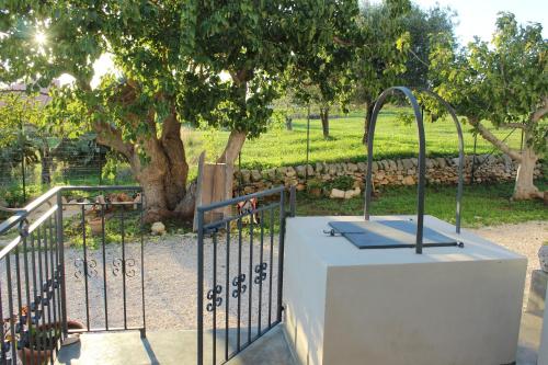 Κήπος έξω από το CASADORATA buen retiro vista mare