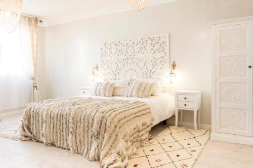 Ένα ή περισσότερα κρεβάτια σε δωμάτιο στο Riad SPA "Les Portes de l'Orient" TOURS
