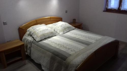 Katil atau katil-katil dalam bilik di gîte rural "la bergerie"