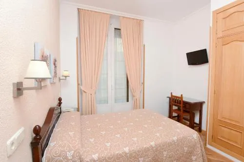 Hostal Biarritz photo 4
