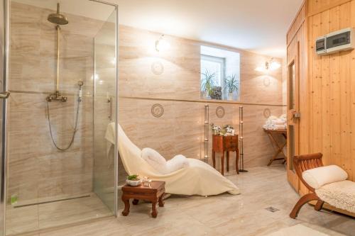 Koupelna v ubytování Wellness & SPA boutique Hotel pod lipkami Prague