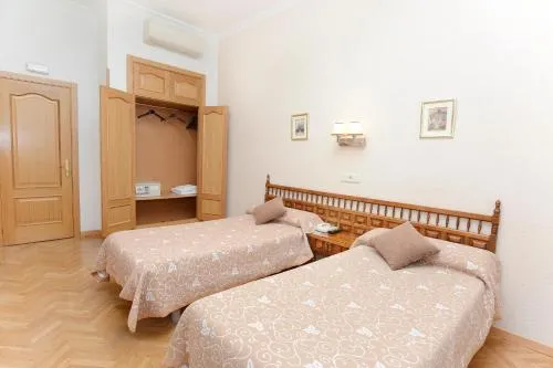 Hostal Biarritz photo 8