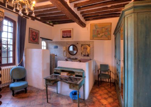 Φωτογραφία από το άλμπουμ του Hôtel Les Arcades σε Biot