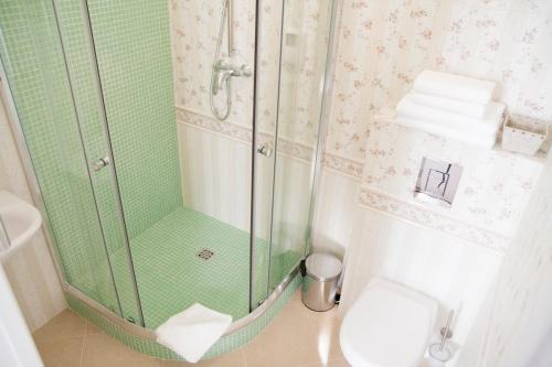  Ванная комната в Бутик-отель Аристократ 