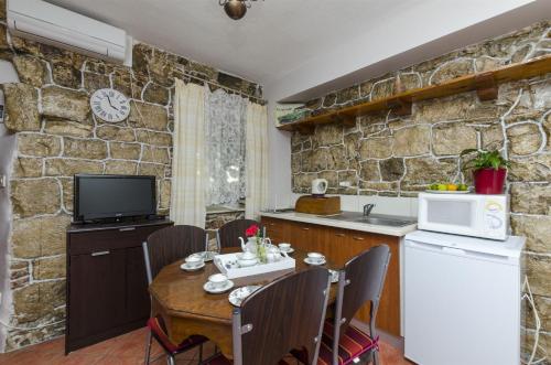 Apartments Lola – Photos 5