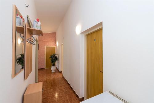 Φωτογραφία από το άλμπουμ του Apartments and Rooms Dragica σε Starigrad-Paklenica
