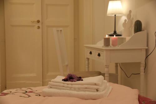 A bathroom at Aitna B&B