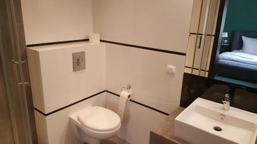 Un baño de Hotel Fox