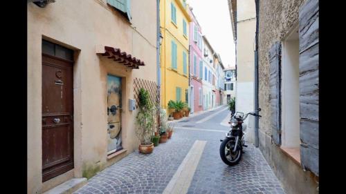 Berbasikal di atau sekitar Appart Port Cassis Village Parking