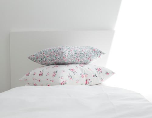 Una cama o camas en una habitación de ediths Wohnen
