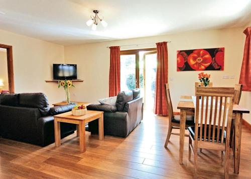 A seating area at Heartsease Lodges 