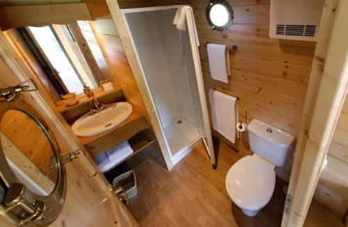 Ванная комната в Domaine de la Chaux de Revel