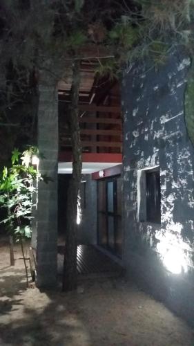 Το κτήριο όπου στεγάζεται  η παραθεριστική κατοικία