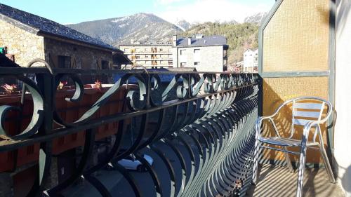  Residencia Aldosa -  Room  picture :   Shower    Bath    TV                           