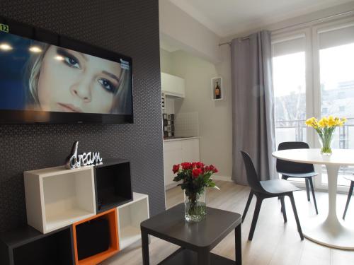 Grand Tourist Goth 1/5 Rajska Str