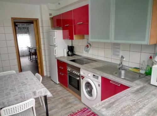 Kuchyň nebo kuchyňský kout v ubytování Apartments Tazacorte Beach 2-3 floor