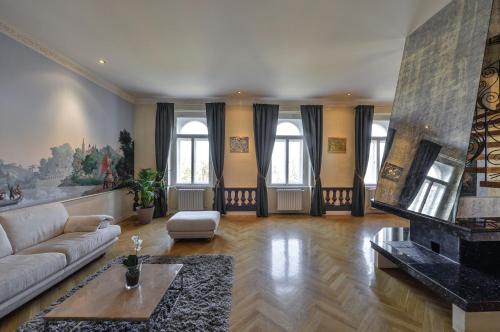 Posedenie v ubytovaní Panoramic Loft