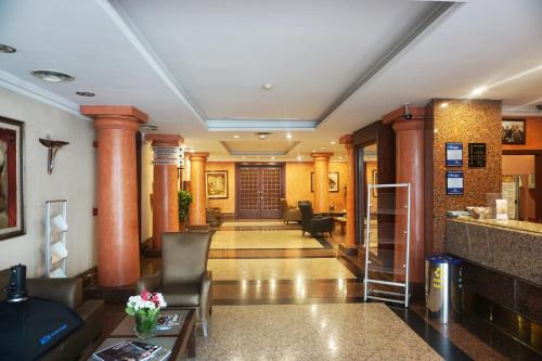 Ο χώρος του λόμπι ή της ρεσεψιόν στο Hotel 2000 Kavaklıdere