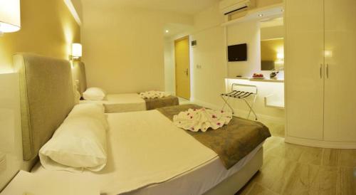Gallery image of Maris Beach Hotel in Marmaris