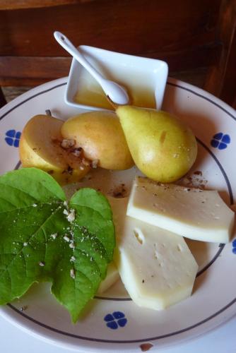 Makanan di atau berdekatan penginapan di ladang
