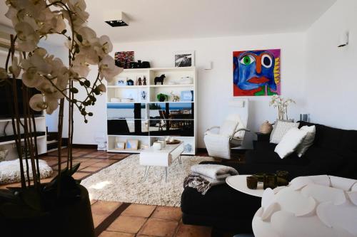 Villa V