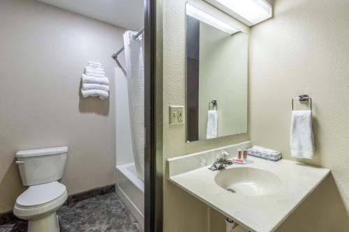 Econo Lodge - Valley City – Photos 5