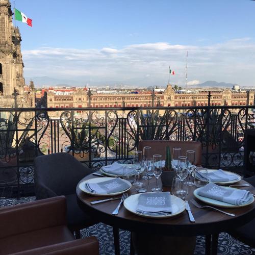 Balkoni atau teres di Zocalo Central & Rooftop Mexico City