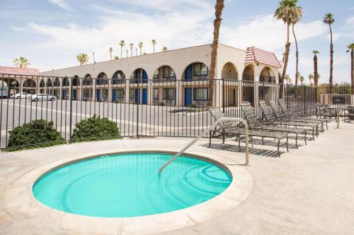 Galeriebild der Unterkunft Travelodge by Wyndham Indio in Indio