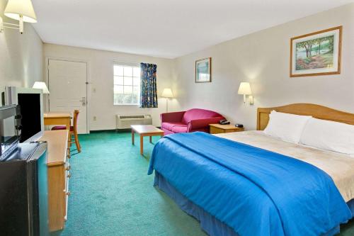 Gallery image of Travelodge Suites by Wyndham MacClenny I-10 in Macclenny