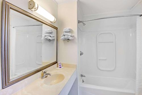 Gallery image of Budget Inn in South Portland