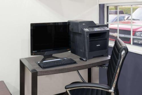 TV o dispositivi per l'intrattenimento presso Microtel Inn Bowling Green