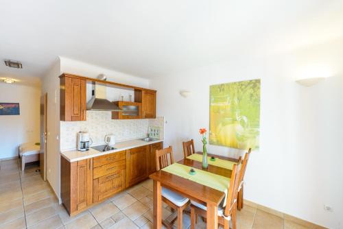 Apartments Petar photo 3